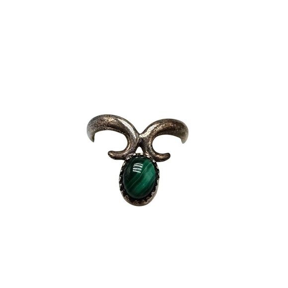 Vintage Silver Navajo Ring Green Malachite Unique Tribal Design Size 5.25 - Picture 1 of 7